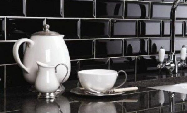 Pločica Monocolor Negro Biselado Brillo 10x20cm 1